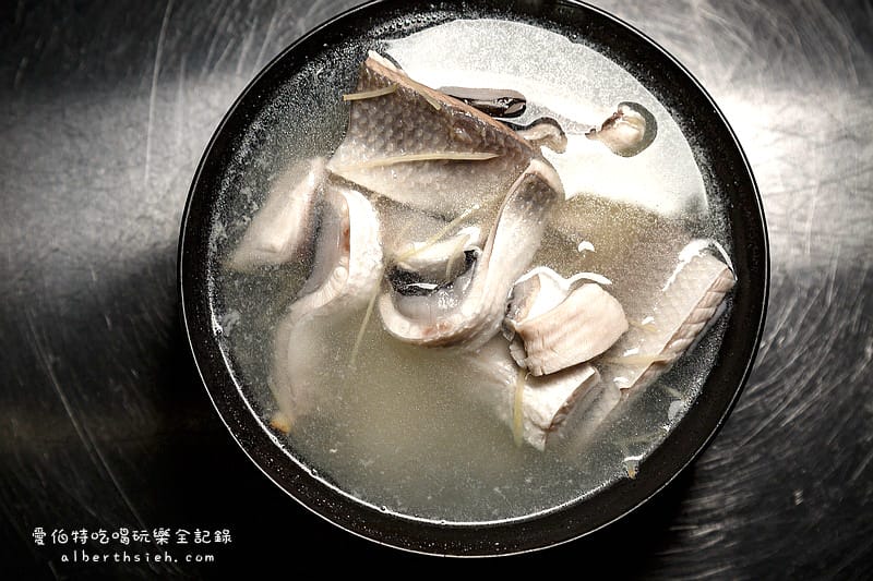 鴻海產粥.桃園龜山美食(在地人推薦的隱藏限量海鮮粥) - 第10張圖 鴻海產粥.桃園龜山美食(在地人推薦的隱藏限量海鮮粥)