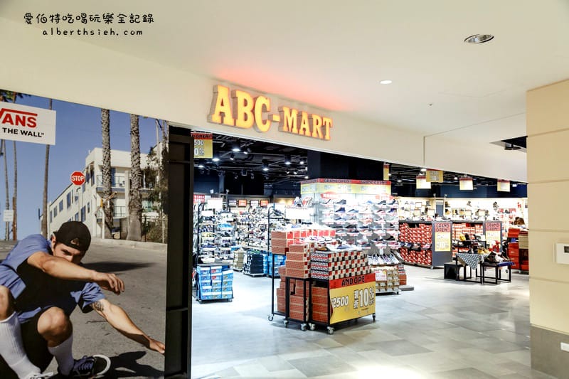 台中Outlet．后里麗寶Outlet（擁有F3賽車場以及全台最大摩天輪）