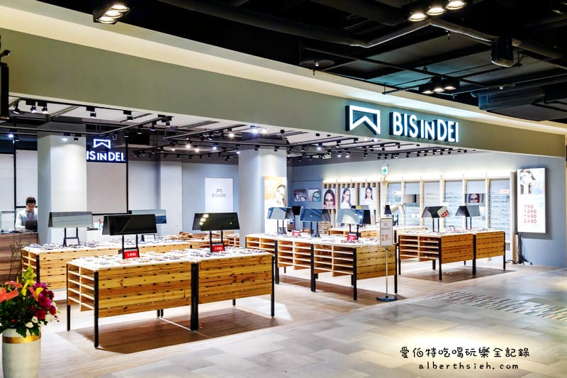 台中Outlet．后里麗寶Outlet（擁有F3賽車場以及全台最大摩天輪）