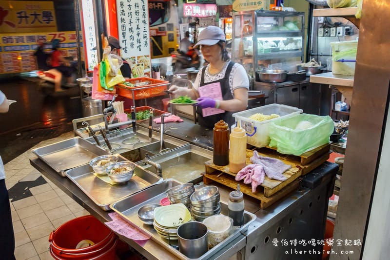 鴨肉榮．桃園區美食（大廟前24H全天候供應的好味道）