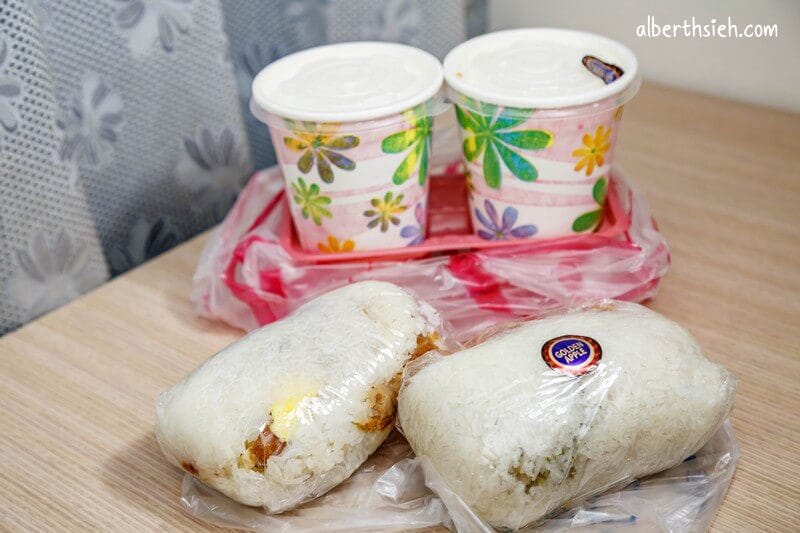 國強宮阿婆飯糰．桃園早餐（可以幫助婆婆又可以吃到飽滿的大飯糰）