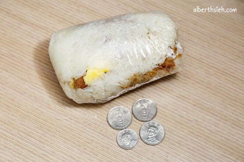 國強宮阿婆飯糰．桃園早餐（可以幫助婆婆又可以吃到飽滿的大飯糰）