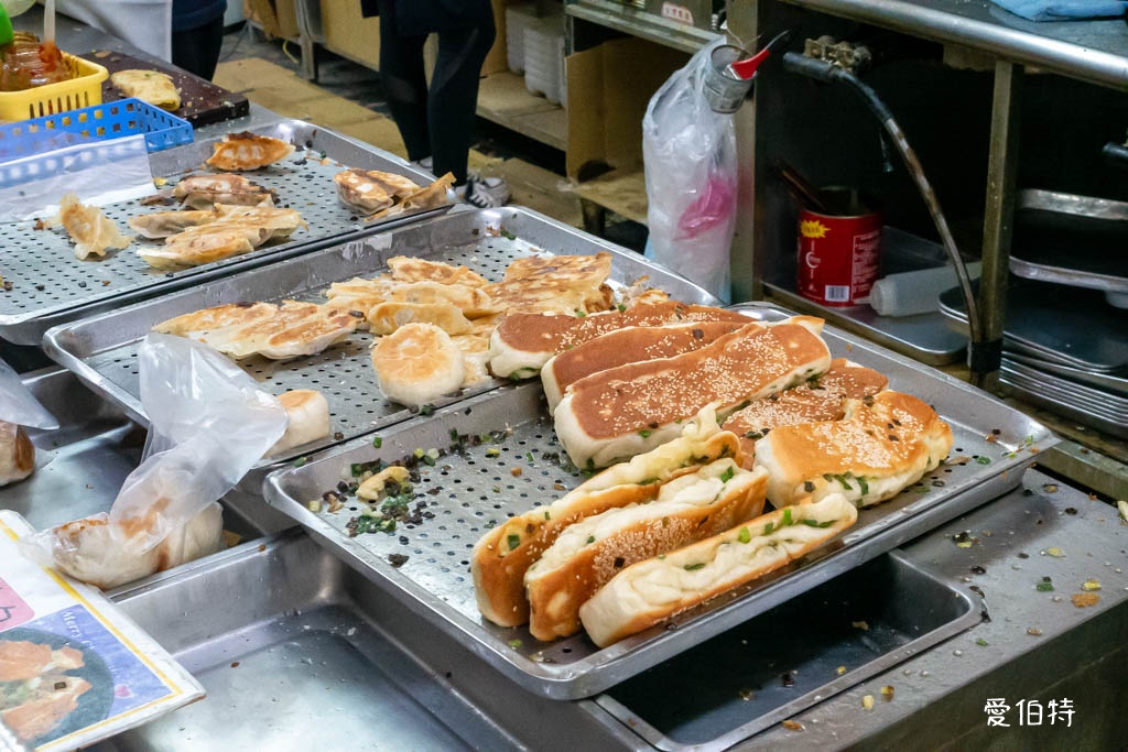 桃園早餐推薦｜小豆子早點，大陸餅水煎包鍋貼都好吃 @愛伯特