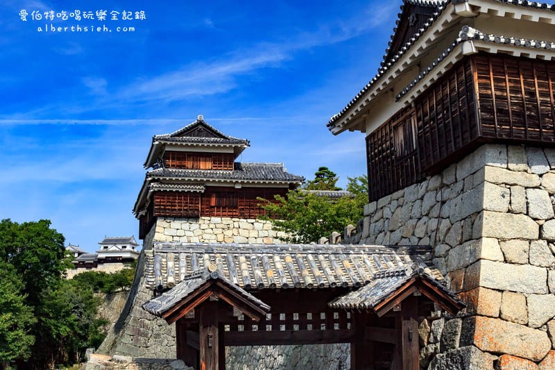 伊予松山城．四國愛媛景點（最高海拔的城堡，需要搭乘空中纜車登山）