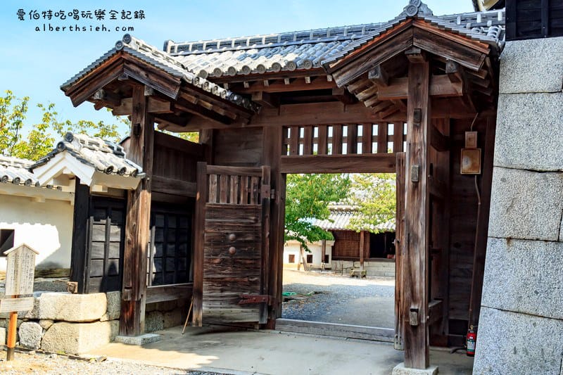 伊予松山城．四國愛媛景點（最高海拔的城堡，需要搭乘空中纜車登山）