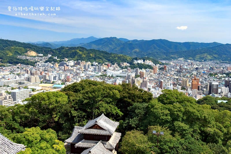 伊予松山城．四國愛媛景點（最高海拔的城堡，需要搭乘空中纜車登山）