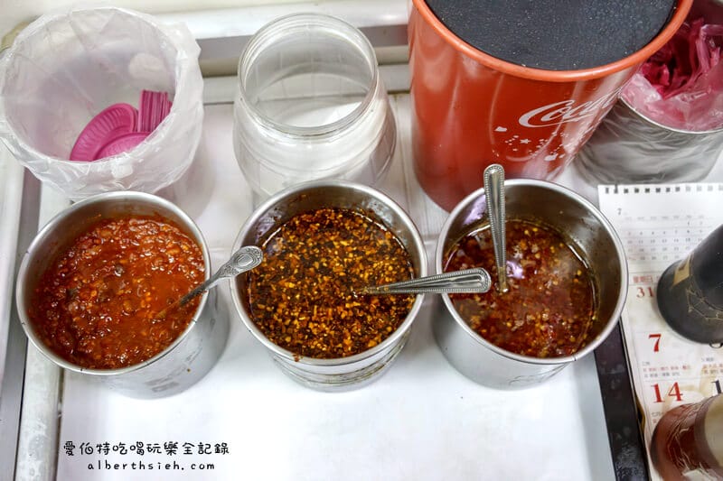 金安徽麵館．桃園北方小吃（偏甜的牛肉砂鍋飽足感十足）