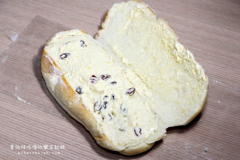 金明園囍餅蛋糕.桃園龜山美食(在地平價台式麵包店,特別推薦毛毛蟲麵包) - 第11張圖 金明園囍餅蛋糕.桃園龜山美食(在地平價台式麵包店,特別推薦毛毛蟲麵包)