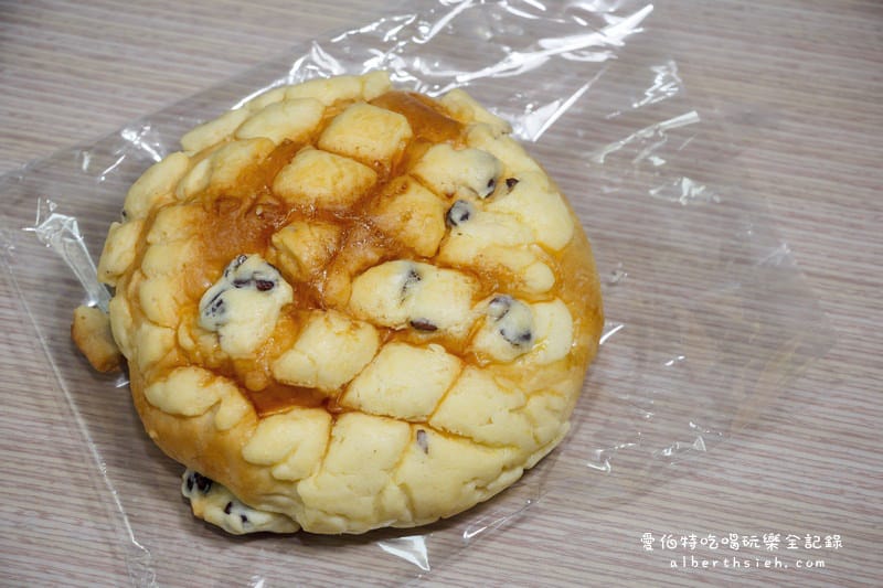 金明園囍餅蛋糕.桃園龜山美食(在地平價台式麵包店,特別推薦毛毛蟲麵包) - 第13張圖 金明園囍餅蛋糕.桃園龜山美食(在地平價台式麵包店,特別推薦毛毛蟲麵包)