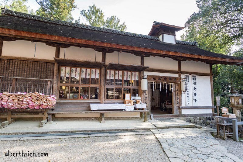 春日大社．奈良景點（赤乳神社白乳神社藤浪之屋超特別）