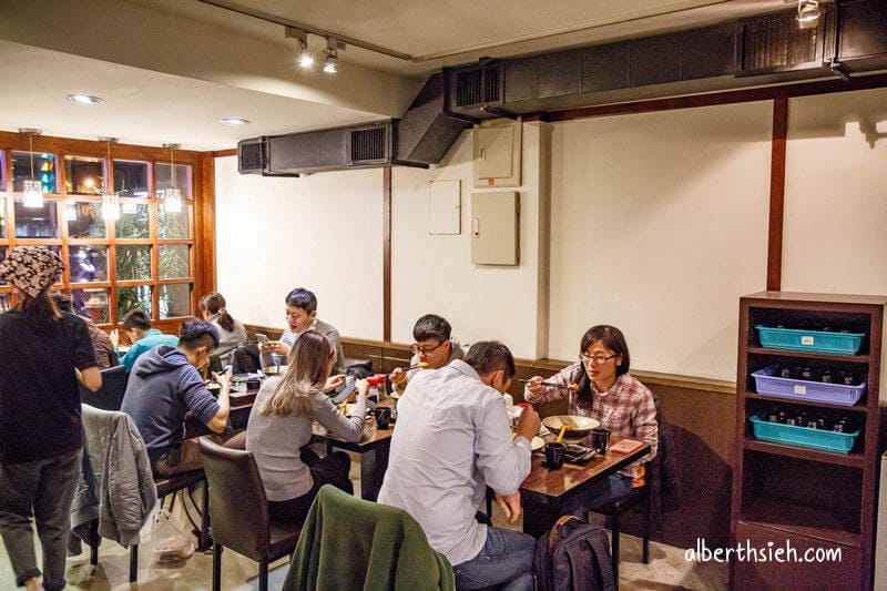 拉麵吧．桃園中壢美食（熱門排隊店家，豬排酥脆必點）