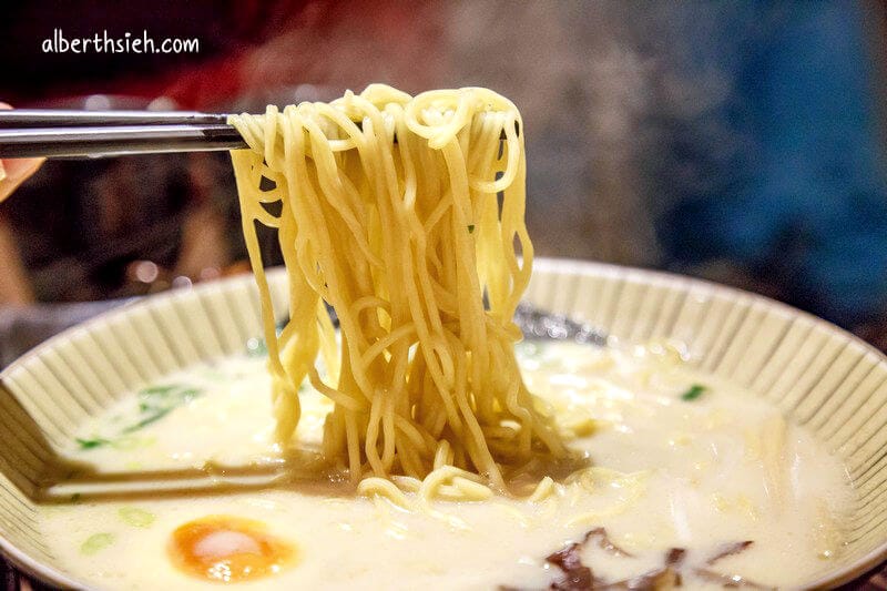 拉麵吧．桃園中壢美食（熱門排隊店家，豬排酥脆必點）