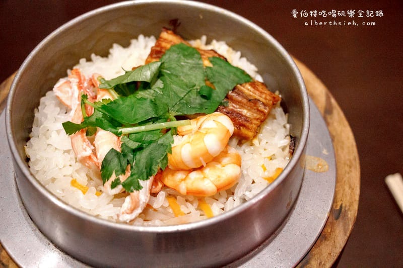 奈良必吃美食小吃餐廳懶人包（大佛布丁、中谷堂麻糬以及柿葉壽司）