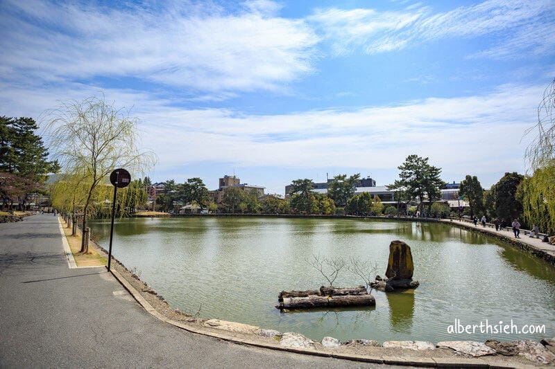 興福寺、漢國神社、猿澤池．奈良景點（國寶五重塔為僅次於京都東寺的第二高古塔）