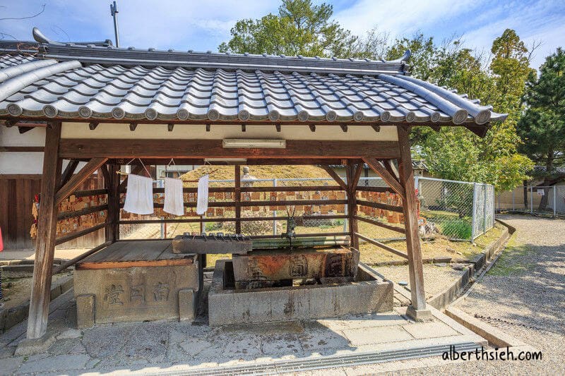 興福寺、漢國神社、猿澤池．奈良景點（國寶五重塔為僅次於京都東寺的第二高古塔）
