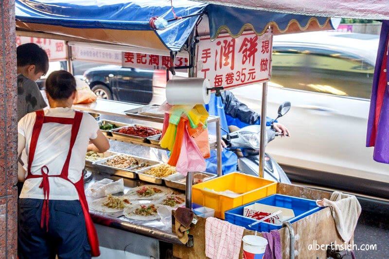 姜記&旺仔潤餅．桃園美食（火車站前大排長龍的人氣小吃）