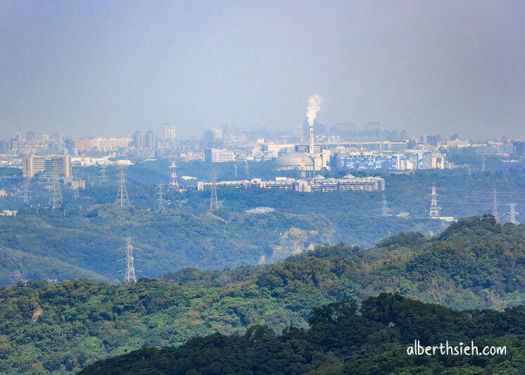 福源山步道百年大榕樹．龜山樹林景點（居高臨下眺望三鶯樹林台北盆地）