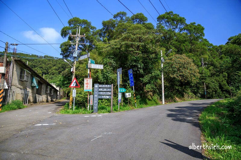 福源山步道百年大榕樹．龜山樹林景點（居高臨下眺望三鶯樹林台北盆地）