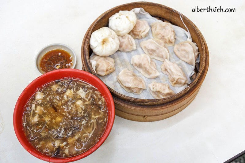 鋼管紅茶、周家蒸餃、西瓜大王．花蓮美食（中山路週邊小吃美食巡禮）
