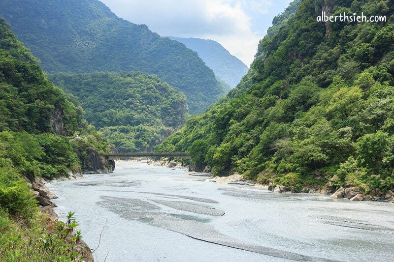 太魯閣國家公園&中橫公路(台8線)．花蓮景點（鬼斧神工的大理岩峽谷景觀）