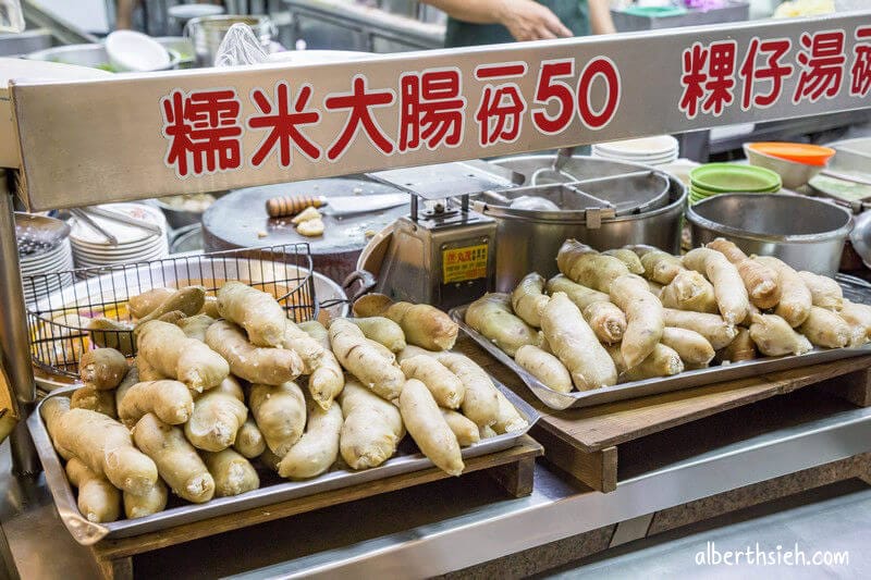 郭家好吃店雞肉飯．嘉義文化路夜市（粿仔湯料多實在的好喝）