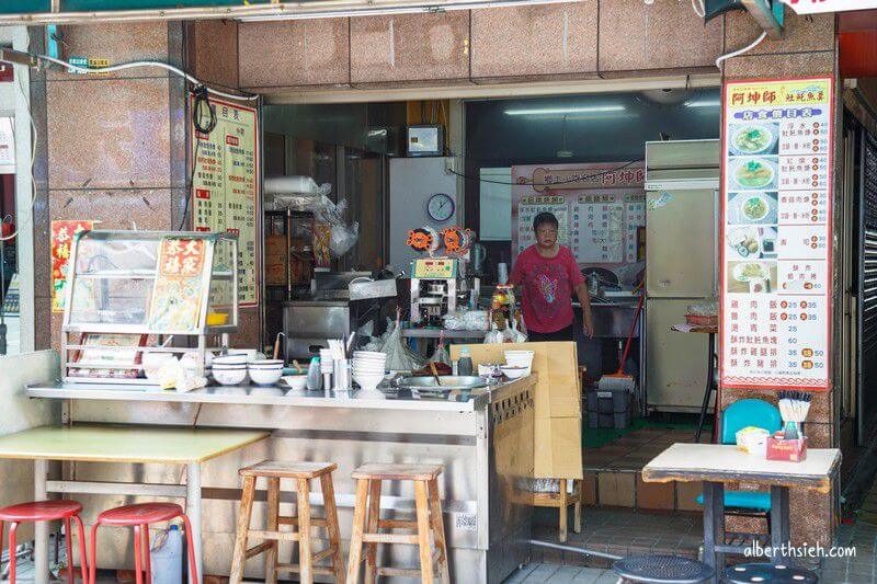 嘉義在地人帶路吃美食（三代西市米糕、西市老店筒仔米糕、阿坤師土魠魚羹、蓬萊漢堡、御香屋、新台灣餅舖、咱台灣人的冰、檜意森活村：森咖啡）