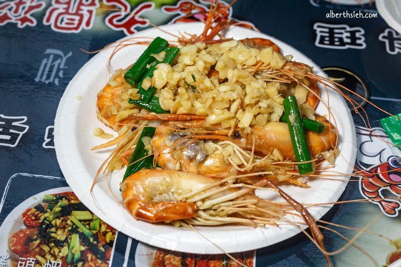 樹林興仁花園夜市（配置遮雨棚電風扇吃喝玩樂共400攤等你來）