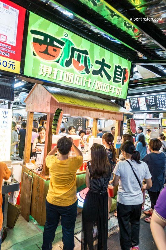 樹林興仁花園夜市（配置遮雨棚電風扇吃喝玩樂共400攤等你來）