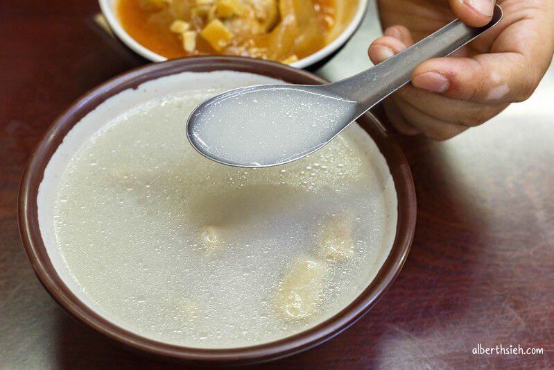 彰鶯肉圓&寢具行仙草奶凍.鶯歌美食(肉圓皮Q彈四神湯香氣足湯頭清爽順口) - 第11張圖 彰鶯肉圓&寢具行仙草奶凍.鶯歌美食(肉圓皮Q彈四神湯香氣足湯頭清爽順口)
