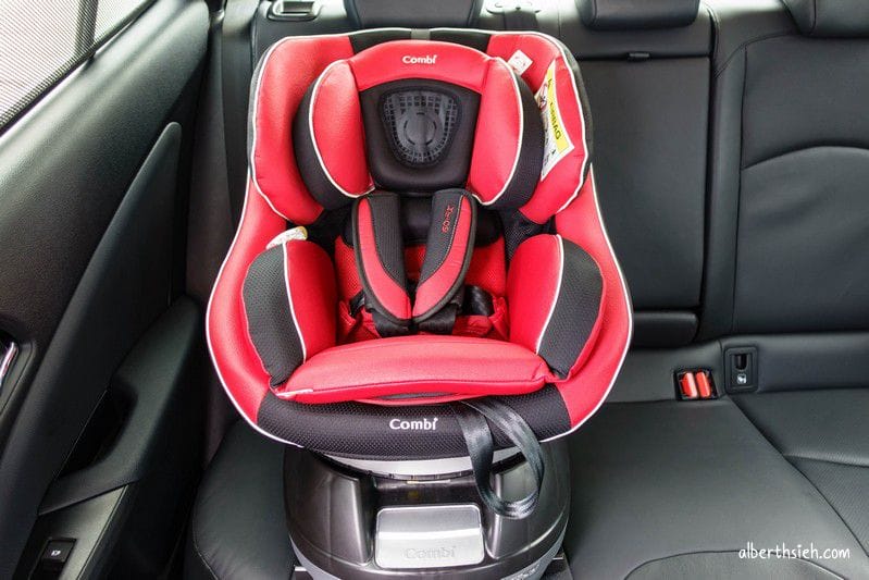 Neroom isofix．Combi（360度旋轉嬰兒安全汽座）