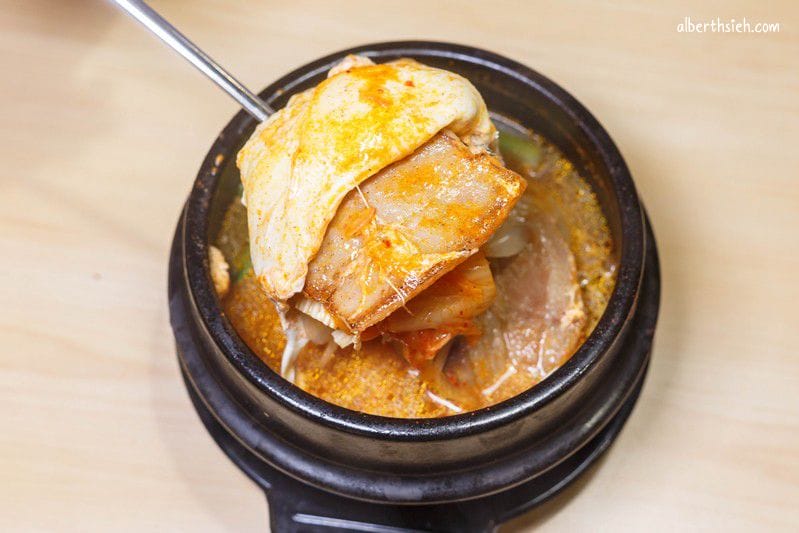 Tigerroar韓虎嘯．捷運市政府美食（道地的韓味年糕鍋）