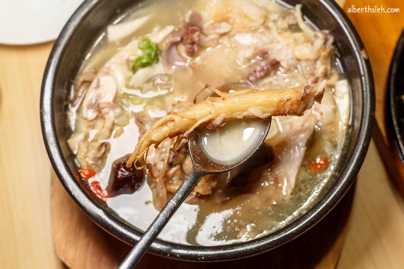 Tigerroar韓虎嘯．捷運市政府美食（道地的韓味年糕鍋）