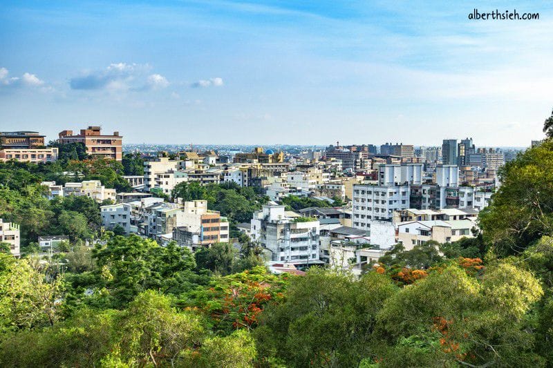 八卦山天空步道．彰化景點（1000公尺長的步道可以輕鬆散步賞美景）