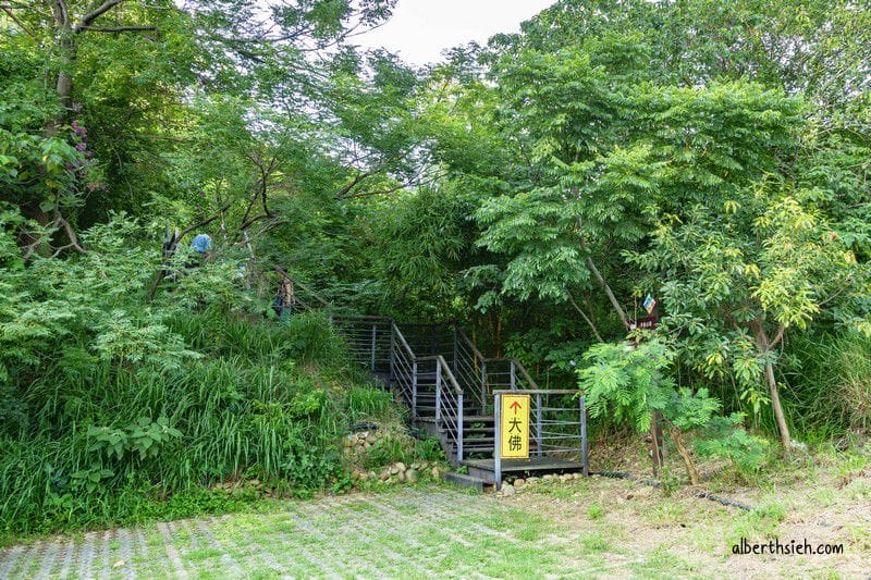 八卦山天空步道．彰化景點（1000公尺長的步道可以輕鬆散步賞美景）