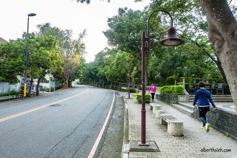 八卦山天空步道．彰化景點（1000公尺長的步道可以輕鬆散步賞美景）