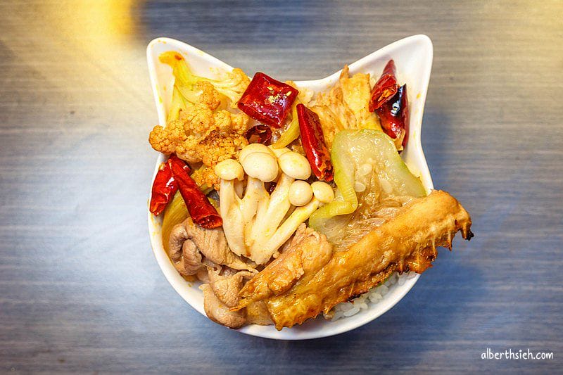 水貨-炭火烤魚．中和美食（創新水果烤魚，還可以一爐二吃變身麻辣鍋）
