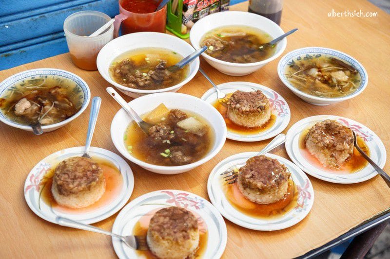 三代西市米糕、西市老店筒仔米糕．嘉義美食（嘉義人的特色米糕早餐）