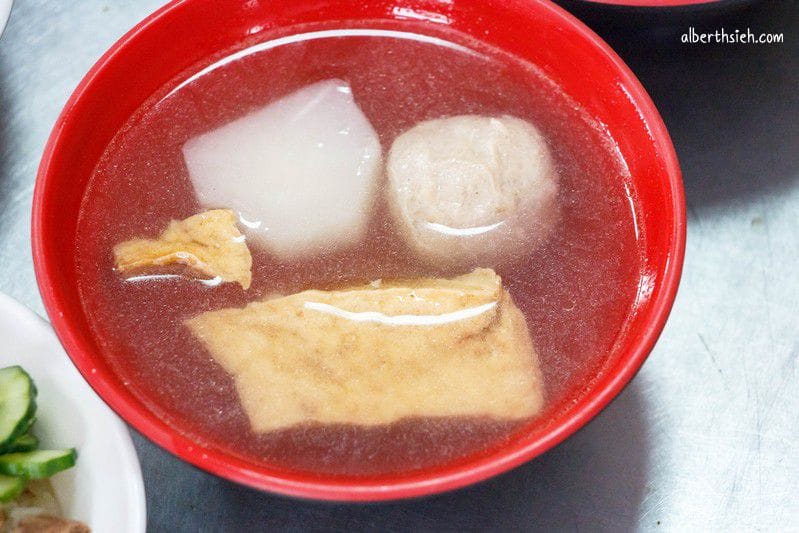 三代西市米糕、西市老店筒仔米糕．嘉義美食（嘉義人的特色米糕早餐）