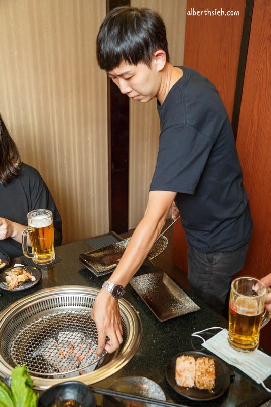 京東燒肉專門店．松江南京站美食（一天只有八份的超吸睛全牛套餐）