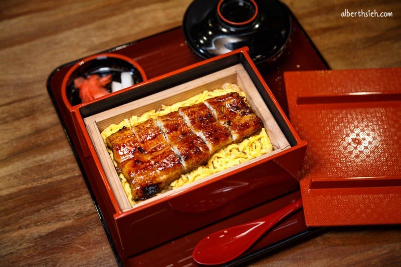 大江戶町鰻屋.台中美食(使用青口活鰻並現撈現殺現烤超過10種吃法) - 第14張圖 大江戶町鰻屋.台中美食(使用青口活鰻並現撈現殺現烤超過10種吃法)