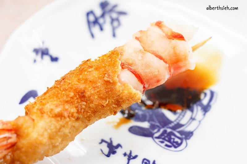 八重勝串炸．大阪新世界美食（酥脆不油膩的平價庶民小吃）
