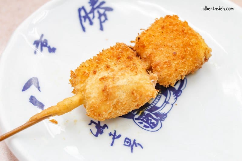 八重勝串炸．大阪新世界美食（酥脆不油膩的平價庶民小吃）