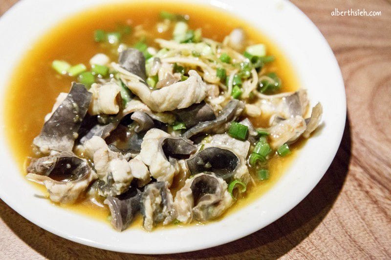 嘉義文化路夜市美食．阿龍現撈土魠魚羹、原文化路麻油雞（在地人私心推薦美食）