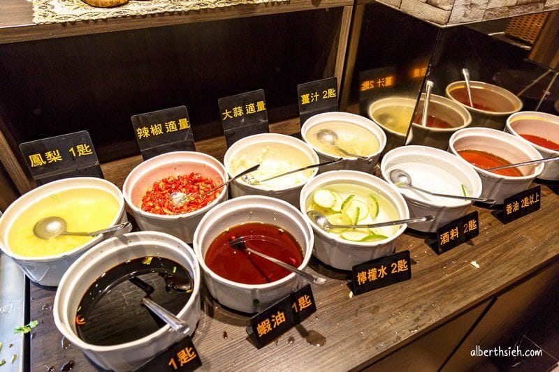 元潮蒙古烤肉酸菜白肉鍋．林口吃到飽美食（肉品蔬菜醬料隨你混搭讓你吃飽飽）
