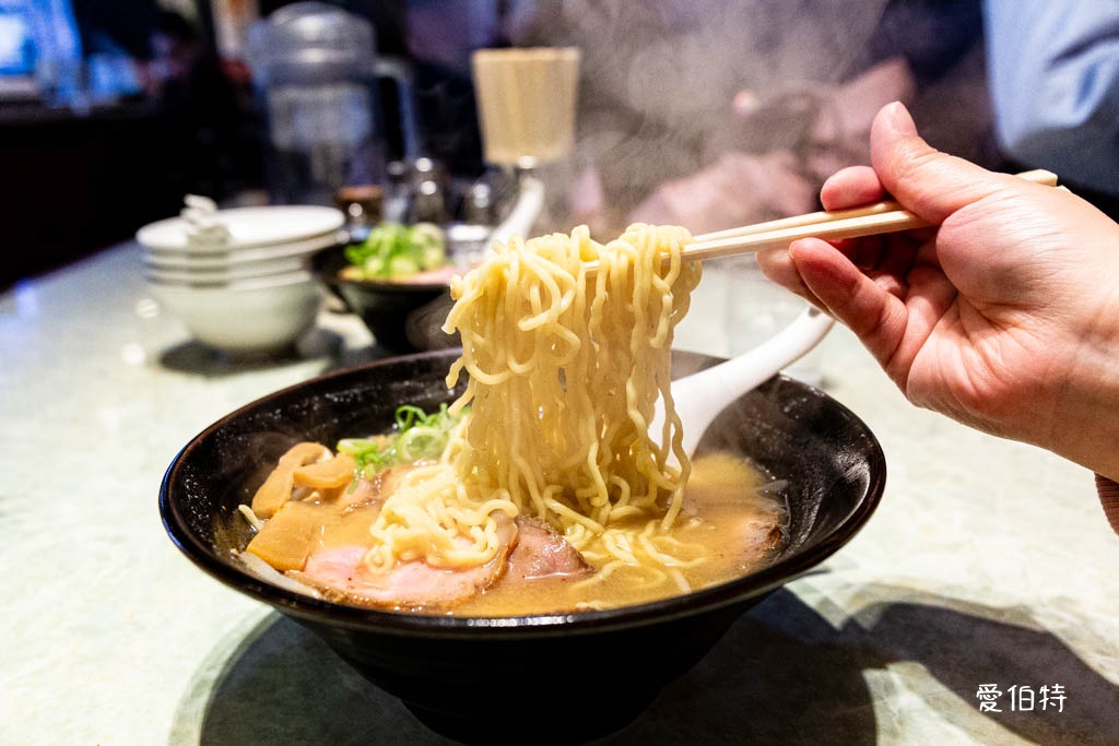 博多川端どさんこ拉麵本店｜九州福岡美食，傳承50年的蔬菜拉麵 @愛伯特