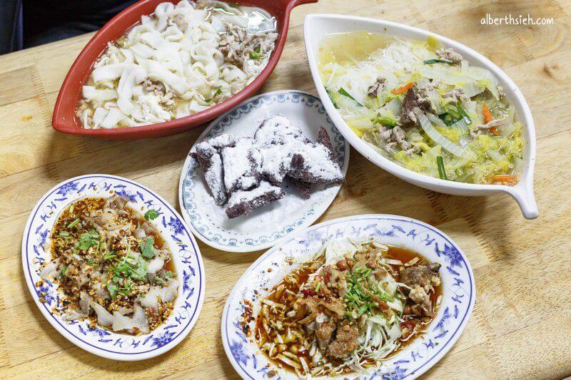 宏珍雲南過橋米線米干．中壢龍岡忠貞市場美食（份量大湯頭佳黑糯米粑巴好吃）