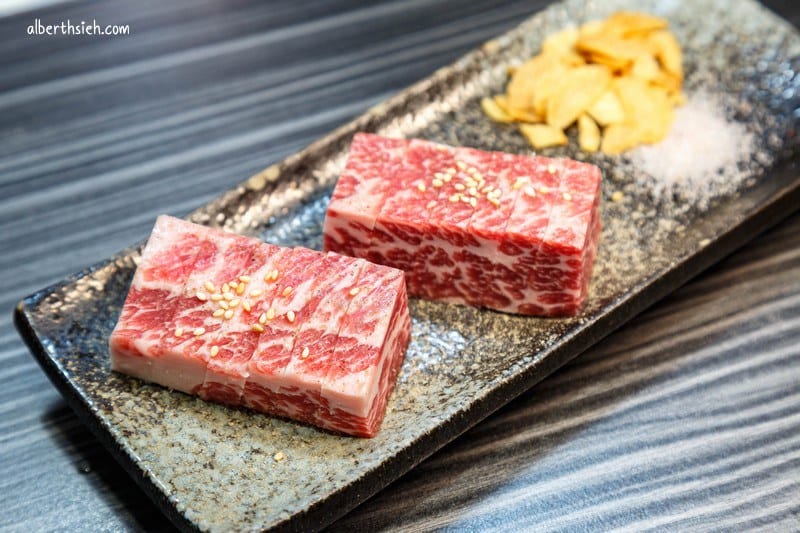 一魂燒肉單點燒烤．桃園美食（桌邊服務佳肉質鮮美又多汁）