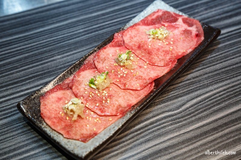 一魂燒肉單點燒烤．桃園美食（桌邊服務佳肉質鮮美又多汁）