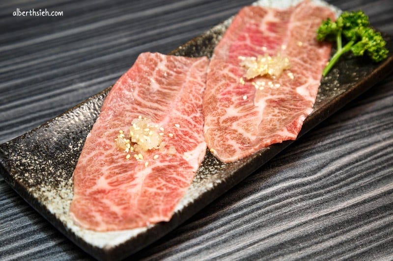 一魂燒肉單點燒烤．桃園美食（桌邊服務佳肉質鮮美又多汁）