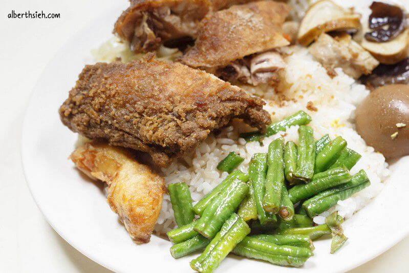 中式便當．桃園中壢美食（傳統老店雞腿飯配菜都好吃）